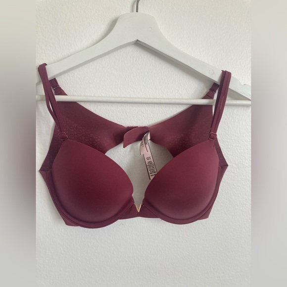 34 C Victoria's Secret Push-Up Plunge Bra - Picture 2 of 16
